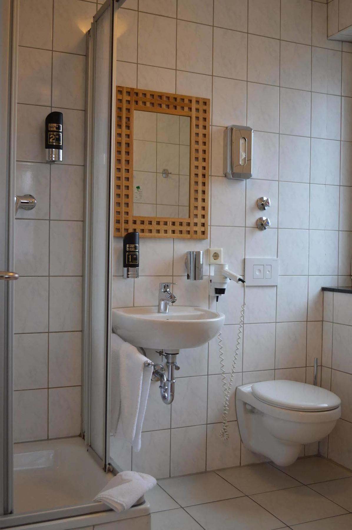 Erde Hotel Erlangen Buitenkant foto