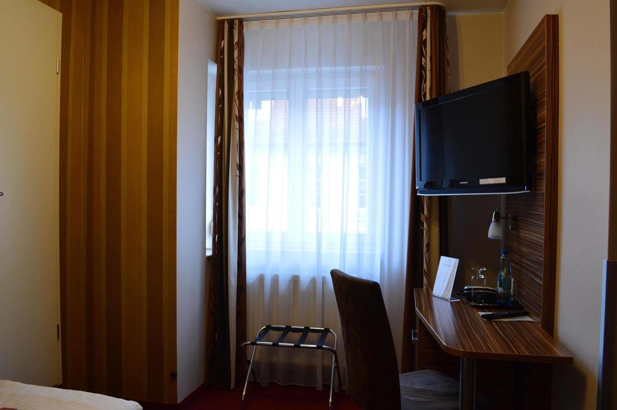 Erde Hotel Erlangen Buitenkant foto
